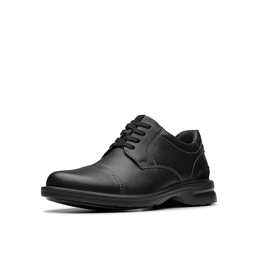 Amazon.com | Clarks Men's Gessler Cap Oxford, Black Leather